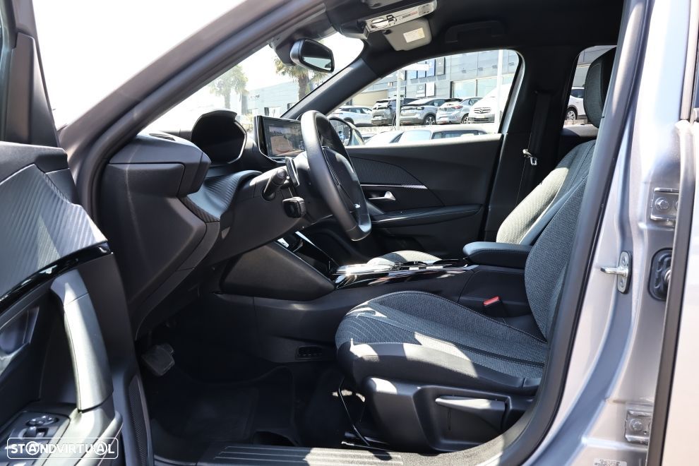 Peugeot 2008 1.2 Hybrid Allure e-DCS6 - 15