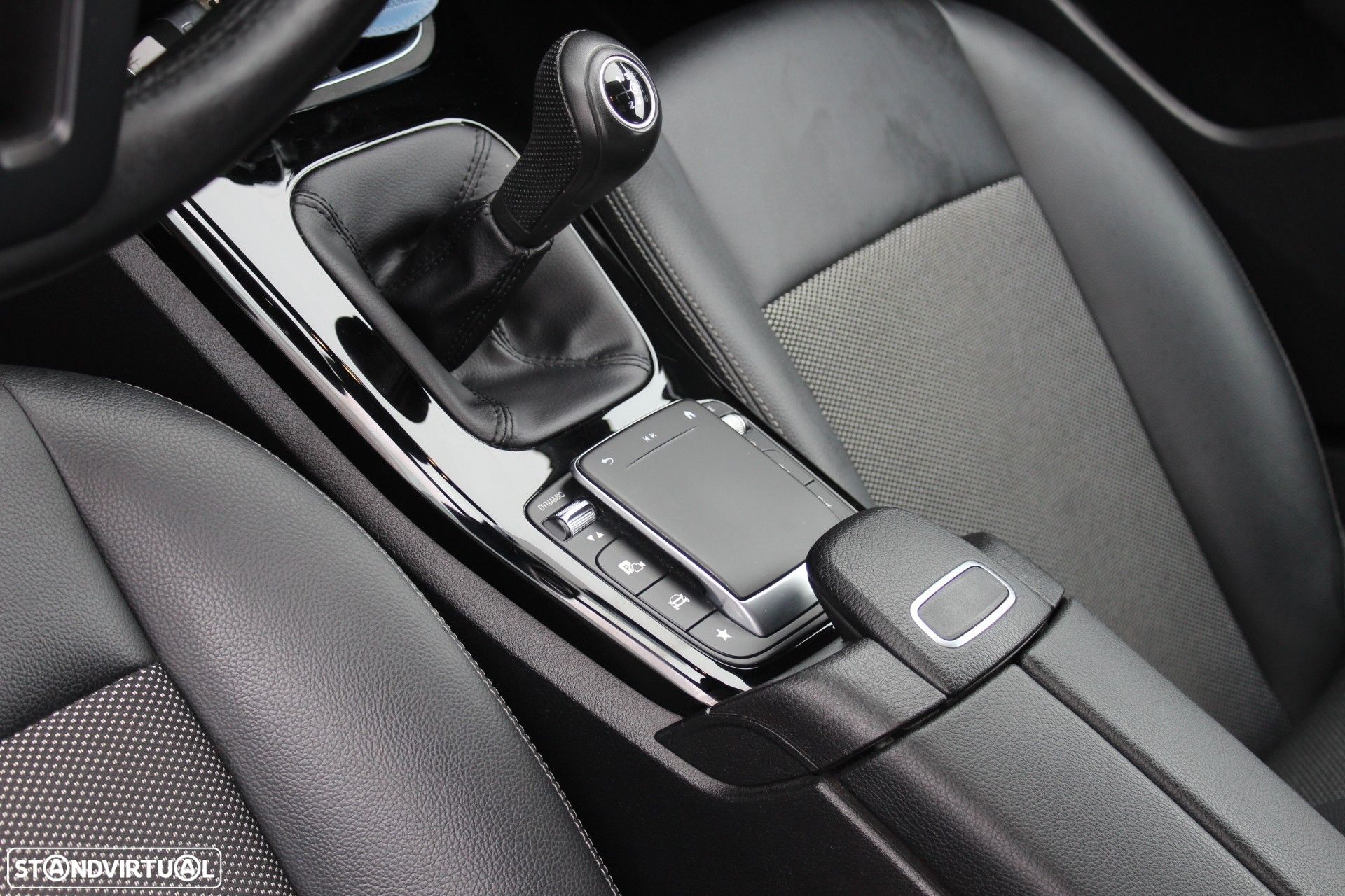 Mercedes-Benz CLA 180 - 15