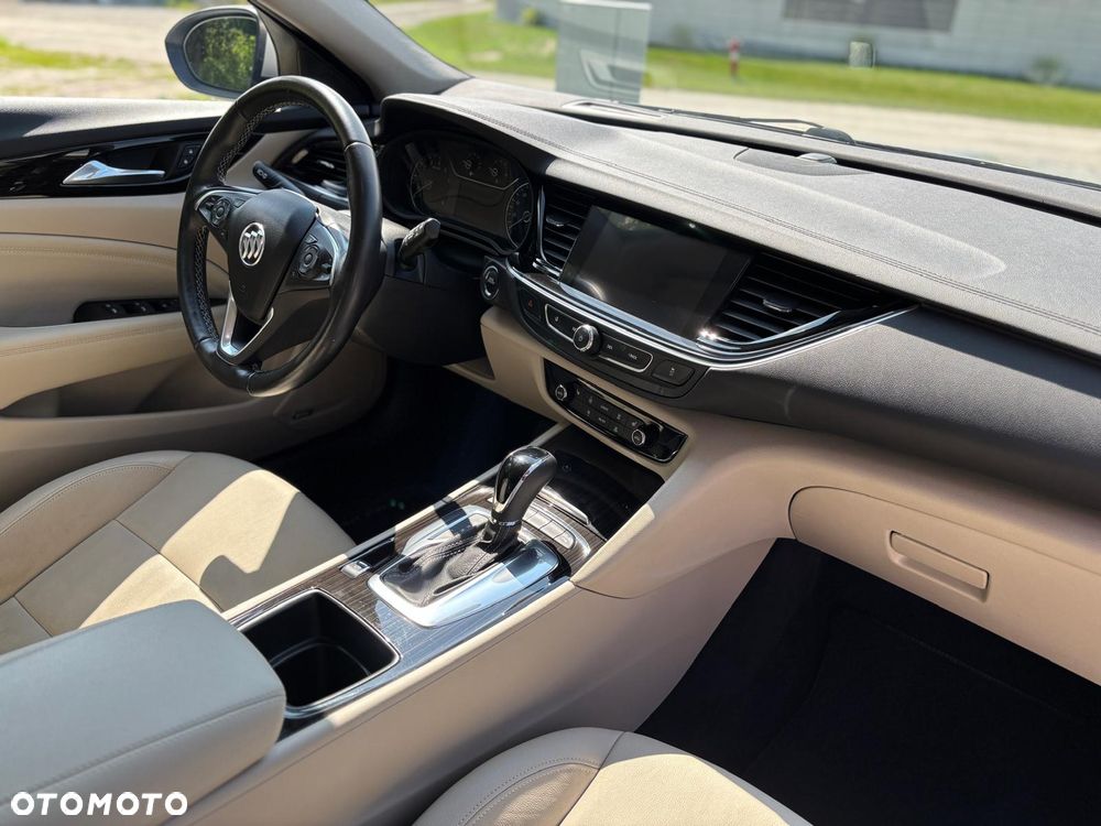 Opel Insignia - 34