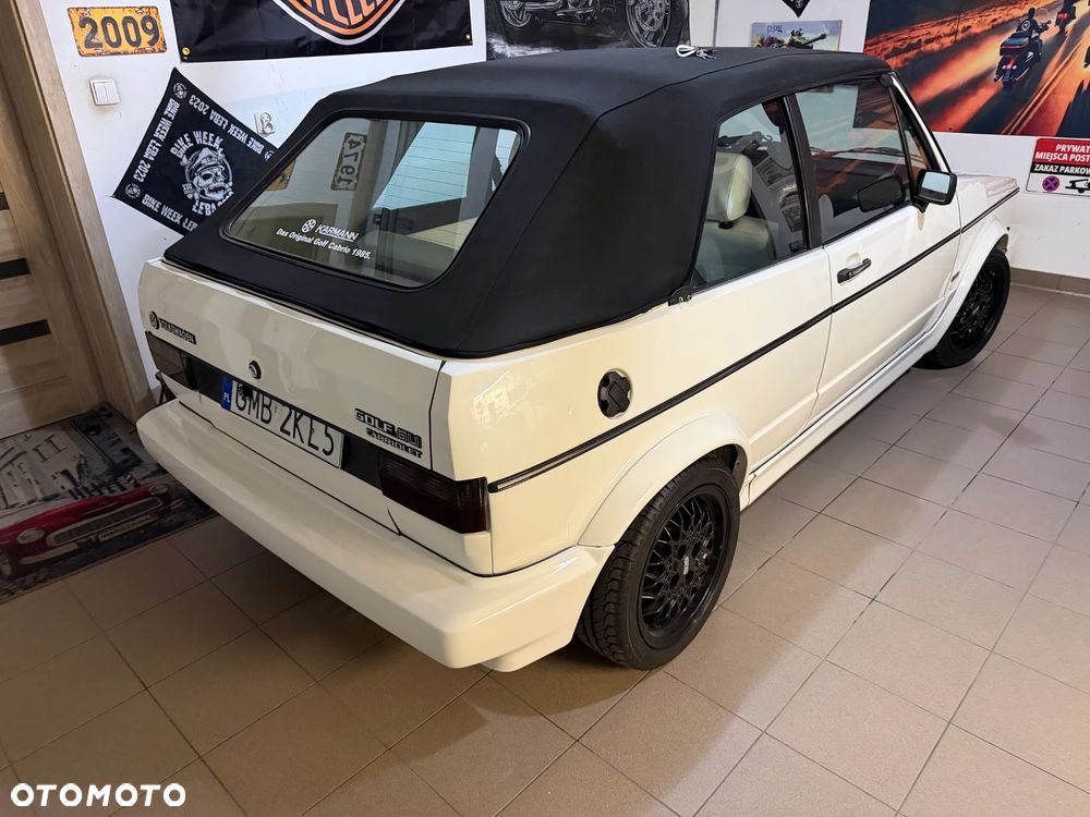 Volkswagen Golf - 18