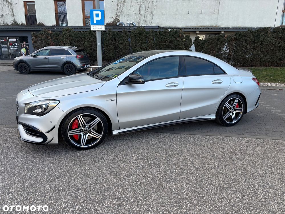 Mercedes-Benz CLA - 4