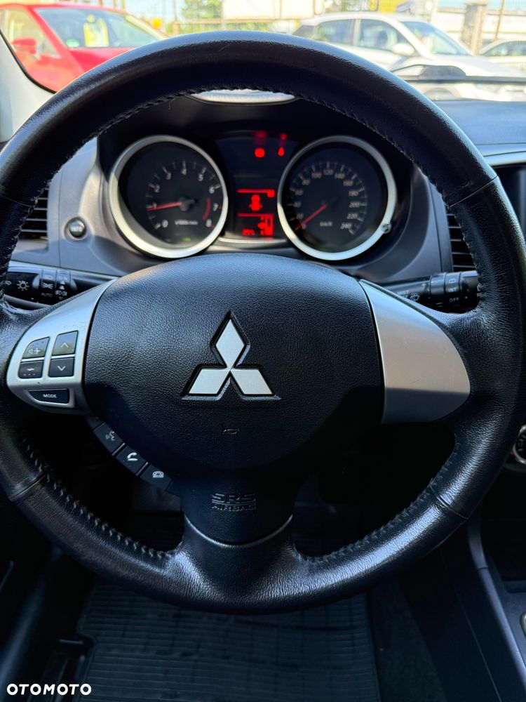 Mitsubishi Lancer 1.6 ClearTec Inform - 24