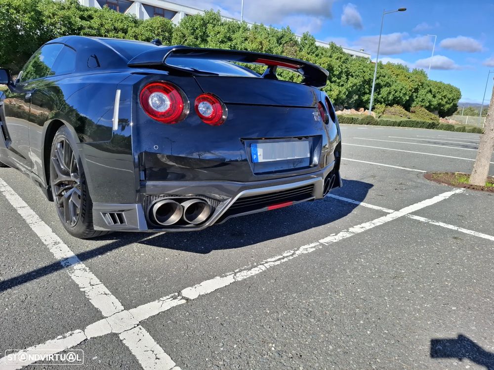 Nissan GT-R 3.8 V6 Black Edition - 5