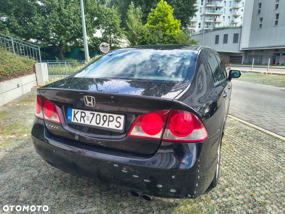 Honda Civic 1.8 Executive - 4