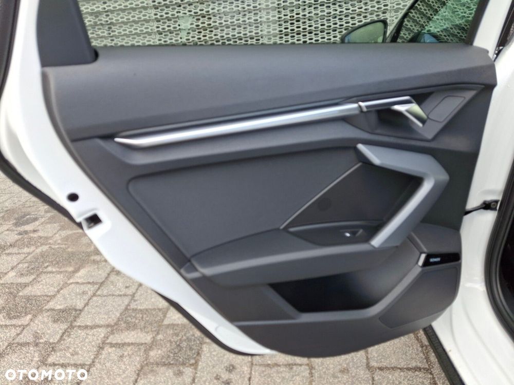 Audi A3 Sportback - 13
