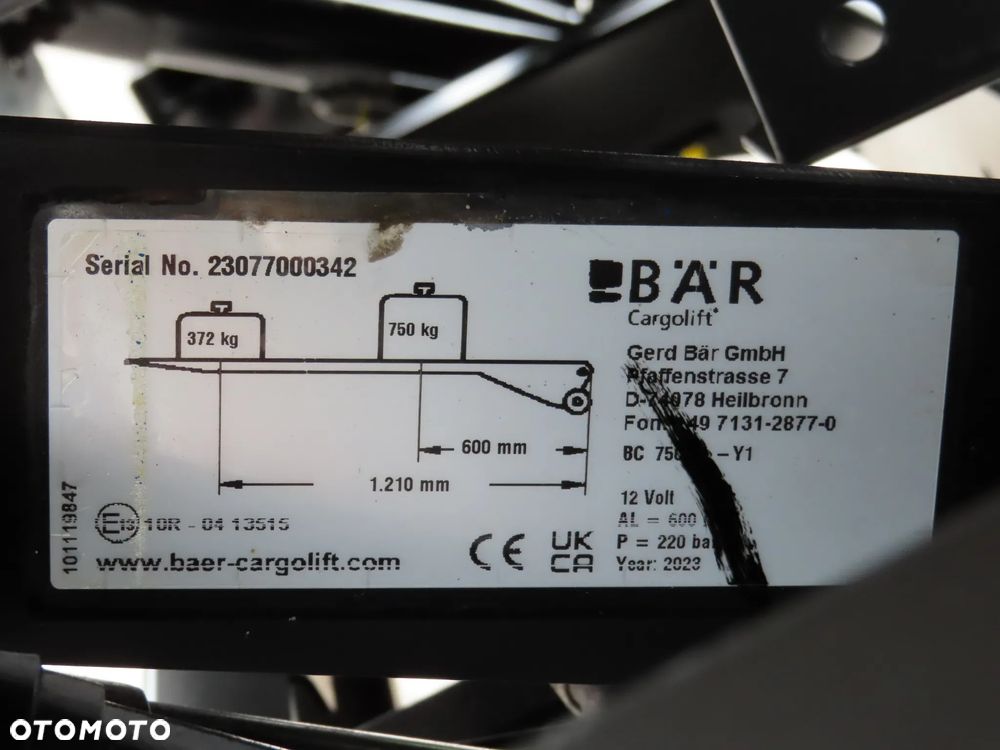 Iveco Daily 35S18 3.0 HPI 180 KM POWER Kontener+ WINDA BÄR 750 Kg 8.E.Palet 4270 mm Długi Boczne Drzwi Rozstaw Osi 4100 mm Ładowność 905 Kg GWARANCJA PRODUCENTA Stan Jak Nowy Gotowy Dostępny POLECAM - 23