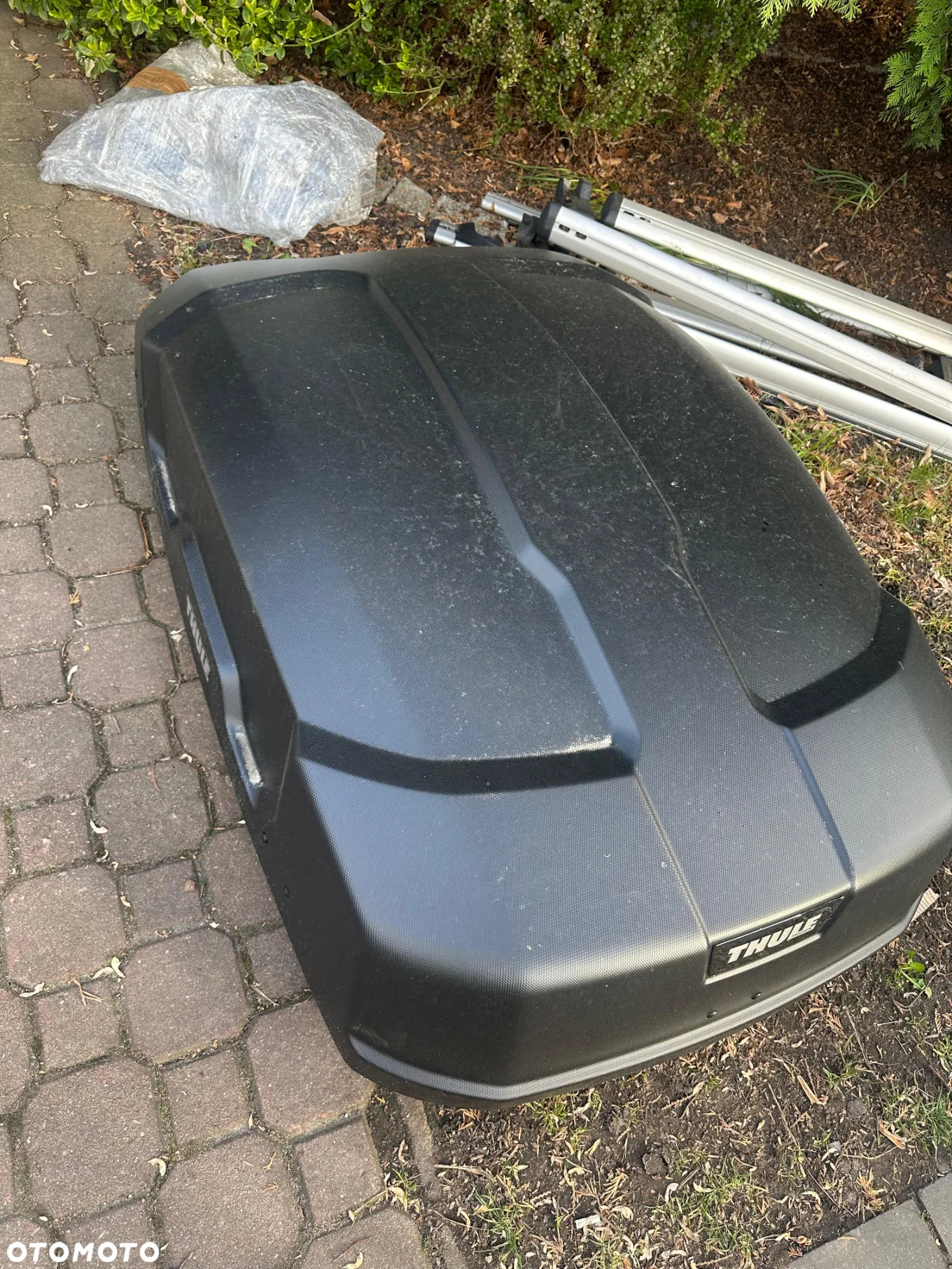 BOX DACHOWY TRUMNA THULE FORCE XT S BLACK CARBON 300L - 2