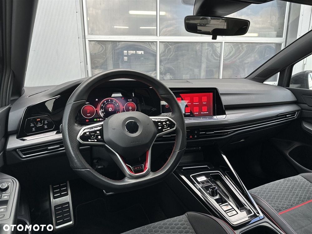 Volkswagen Golf - 13