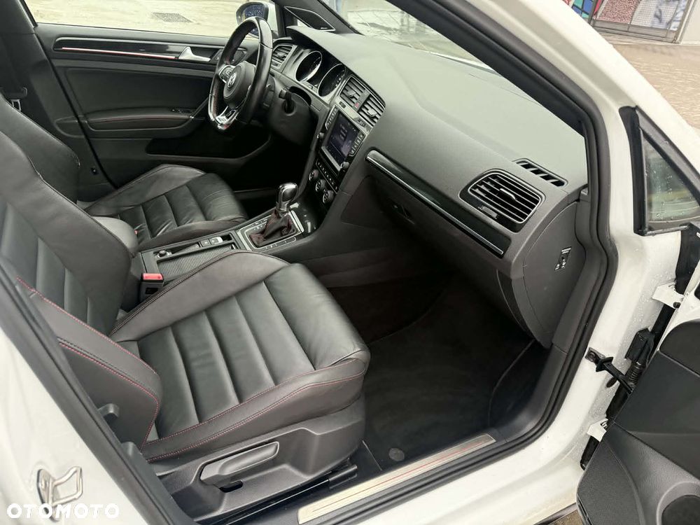 Volkswagen Golf GTI Performance BlueMotion Technology DSG - 13