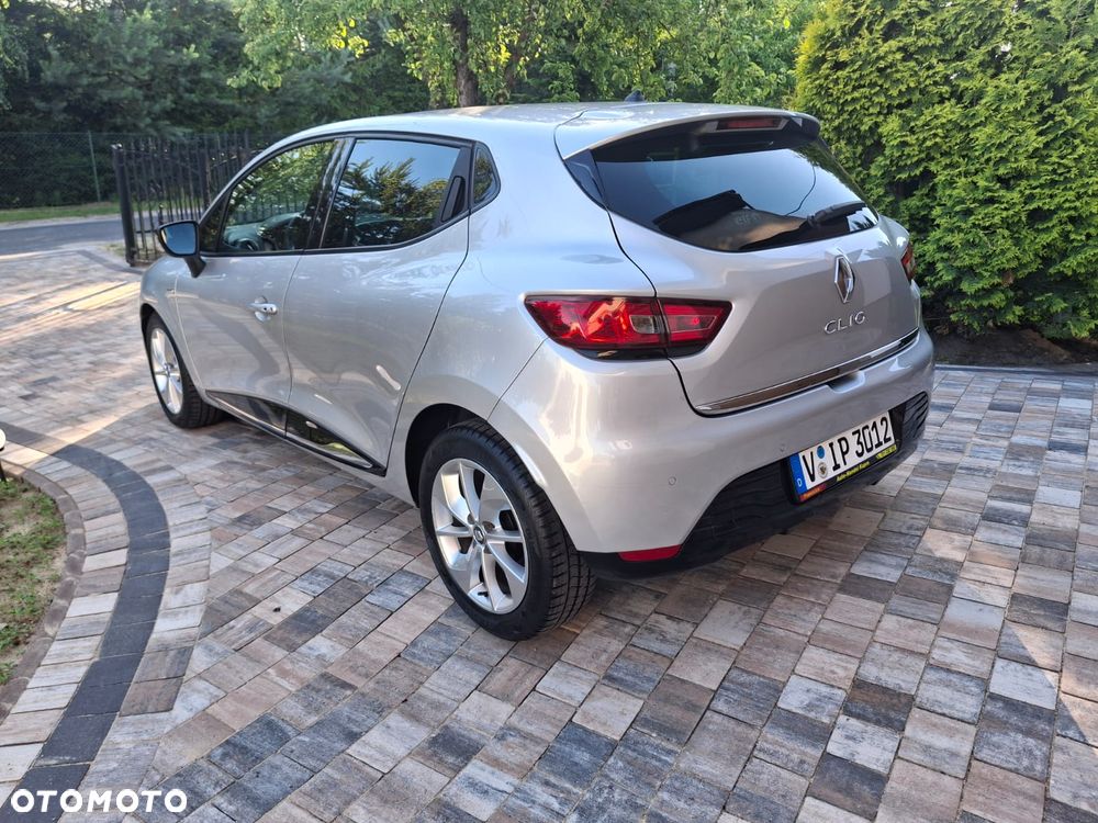 Renault Clio 1.2 16V 75 Limited - 6