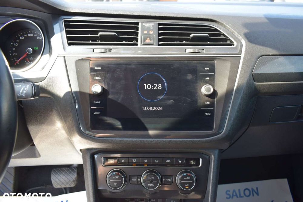 Volkswagen Tiguan - 33
