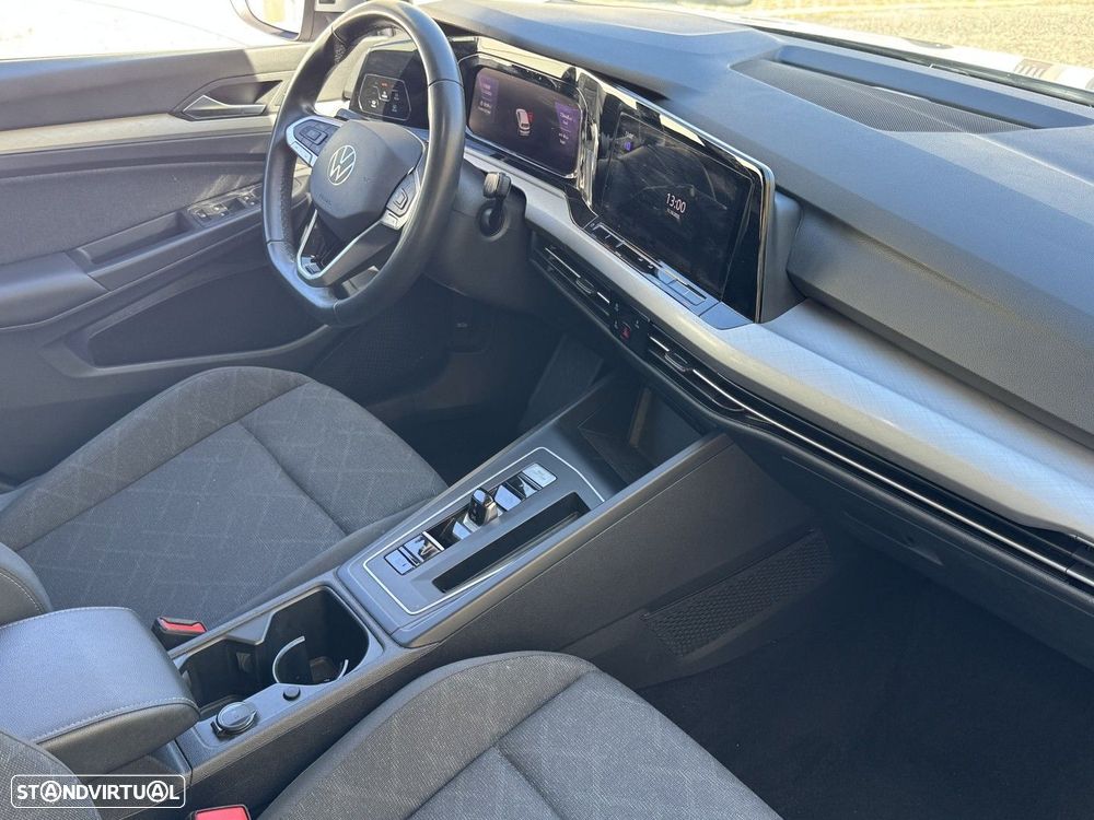 VW Golf 1.5 eTSI Style DSG - 25