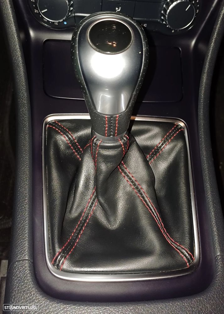 Mercedes-Benz CLA 180 - 13