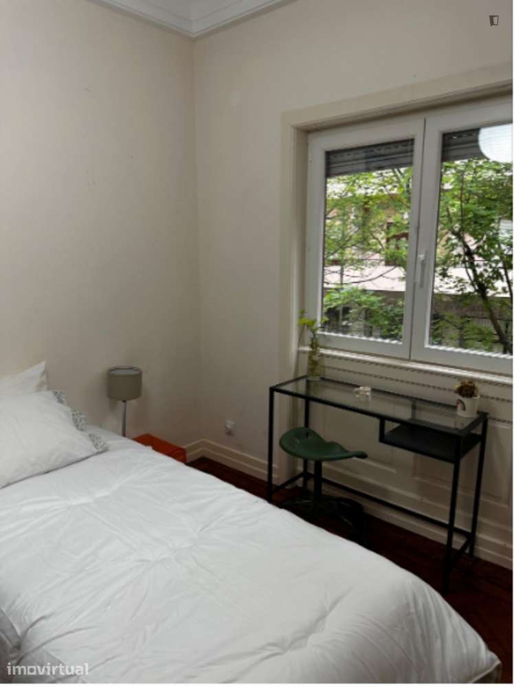 Quarto - localizado em Santo Ildefonso Porto - Grande imagem: 5/18