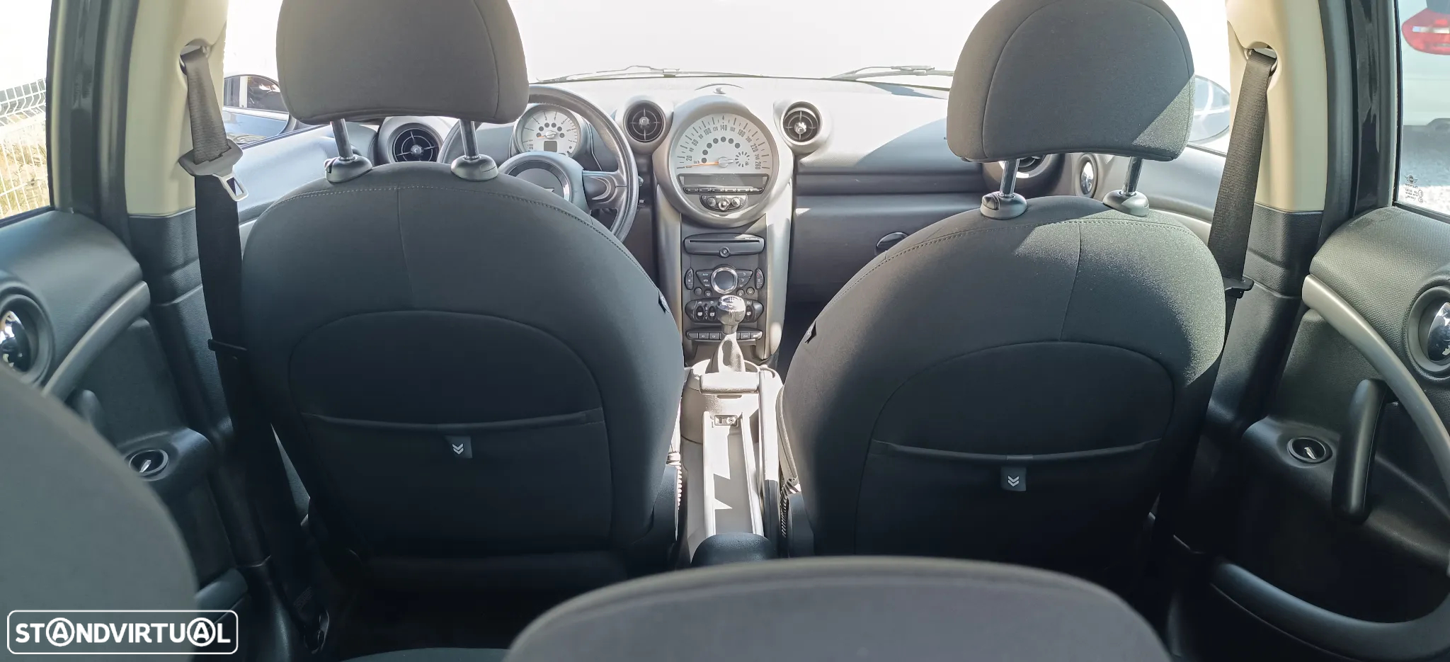 MINI Countryman Cooper D - 16