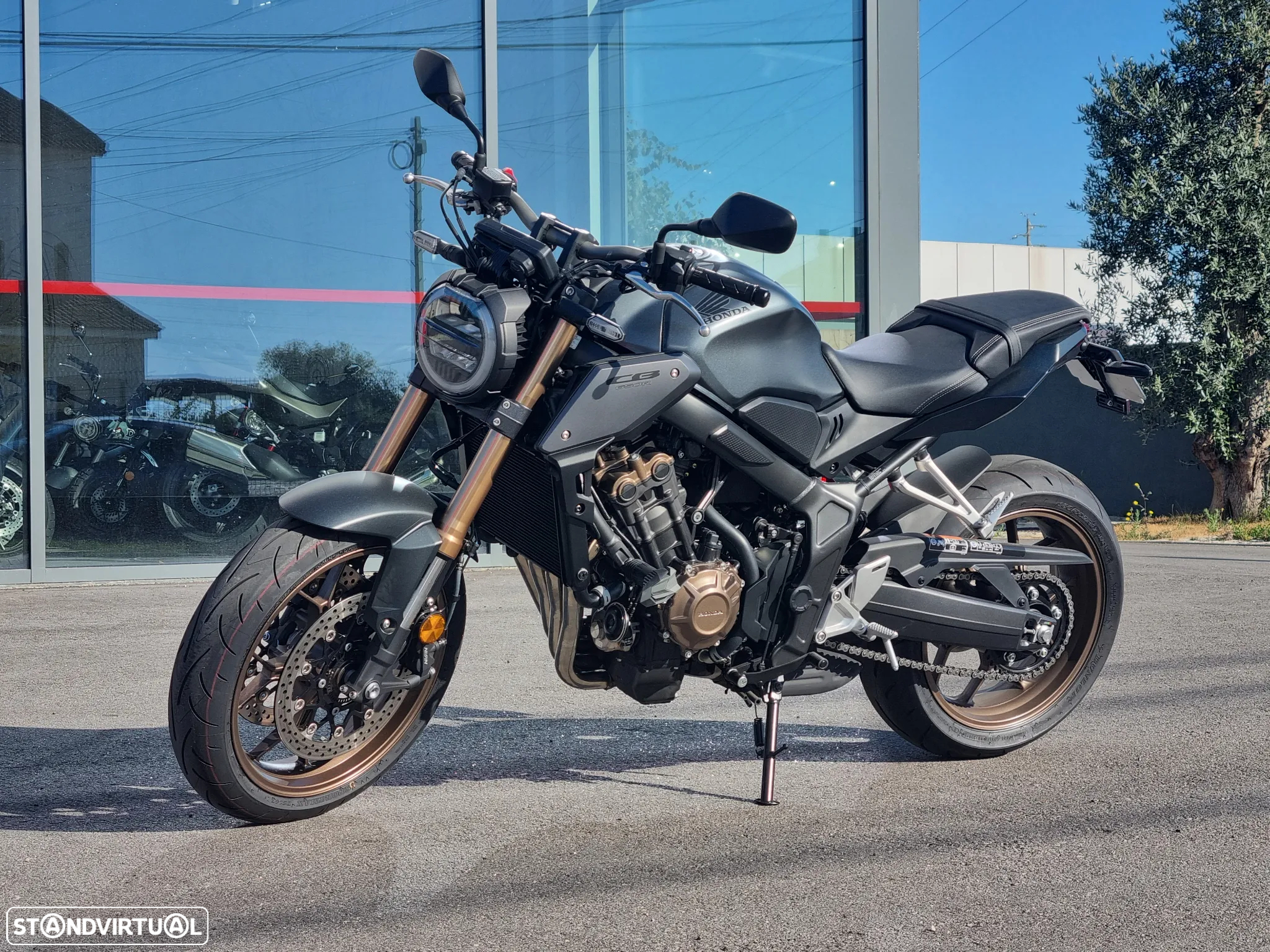 Honda CB 650R - 6