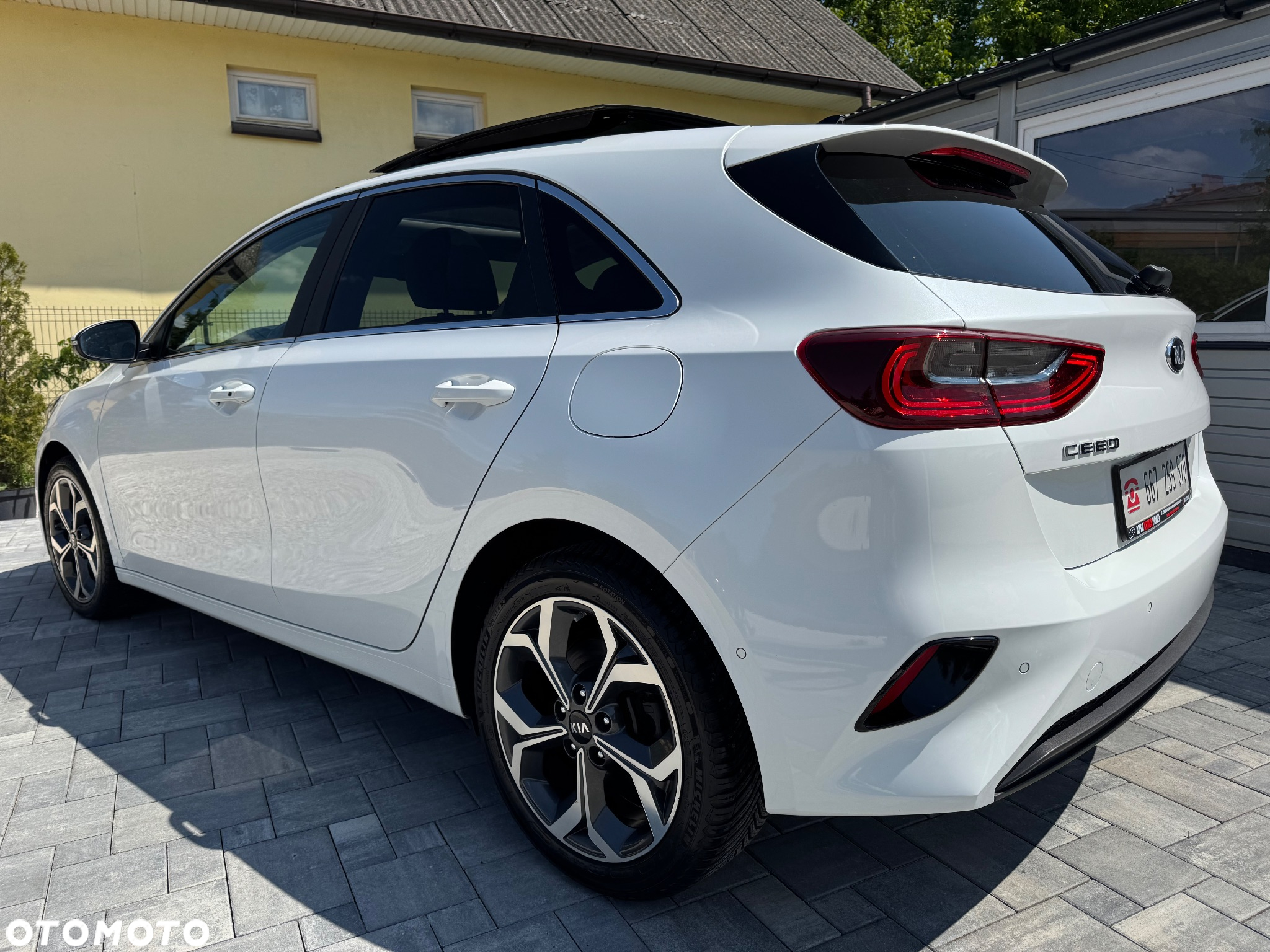 Kia Ceed 1.4 T-GDI OPF Platinum Edition - 8