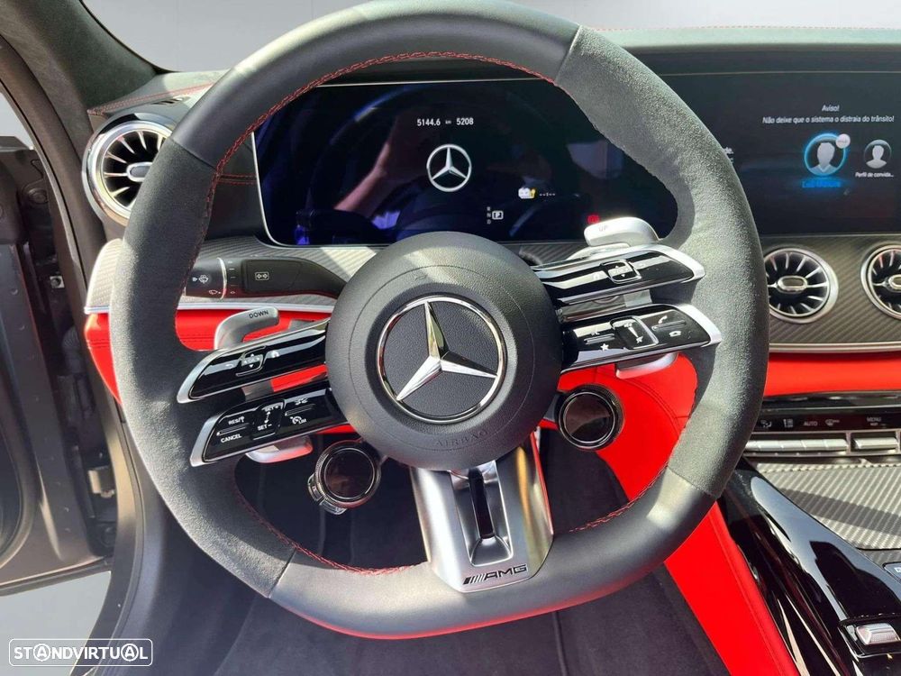 Mercedes-Benz AMG GT - 40