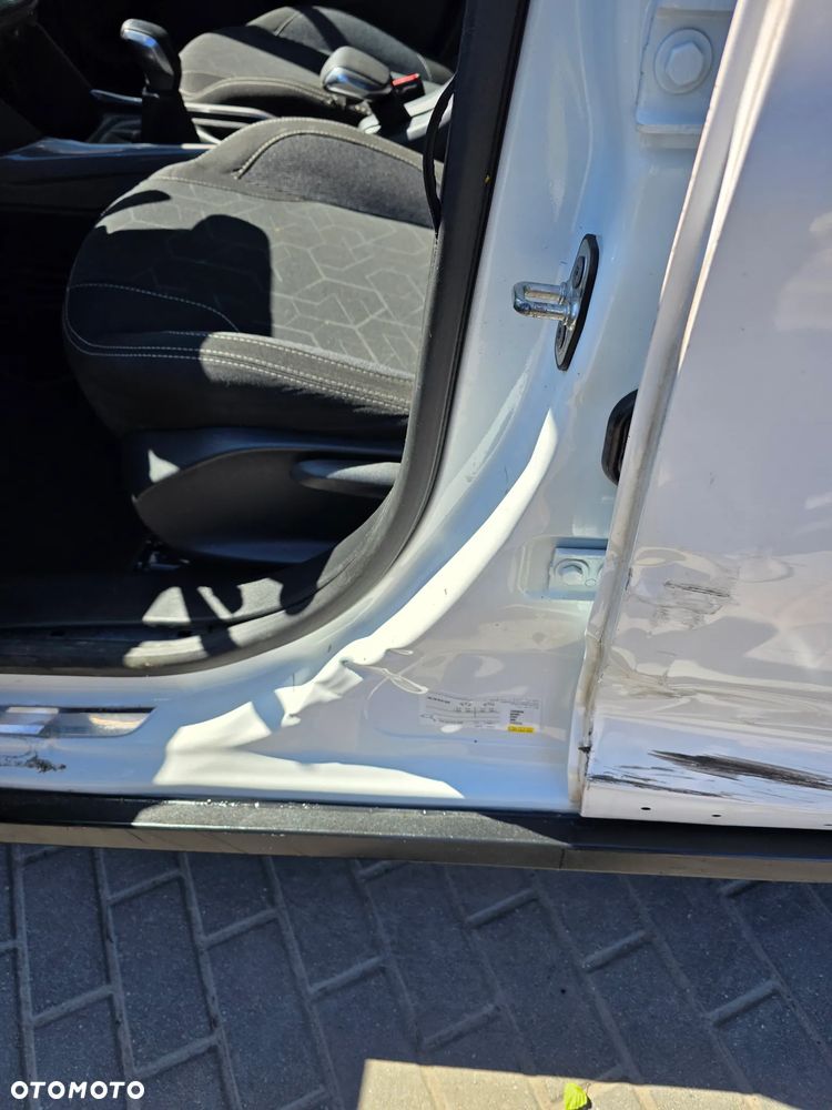 Peugeot 2008 1.6 BlueHDi Active - 16