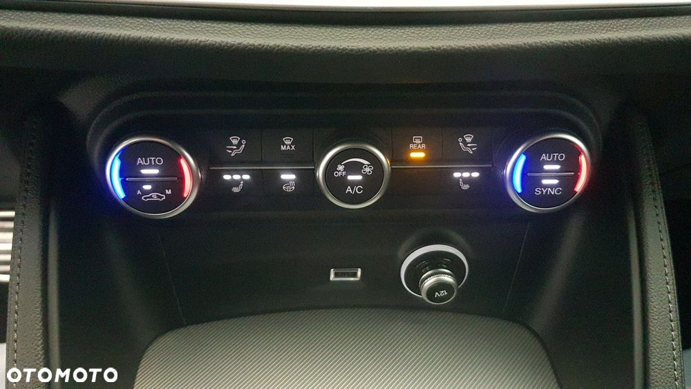 Alfa Romeo Stelvio - 26