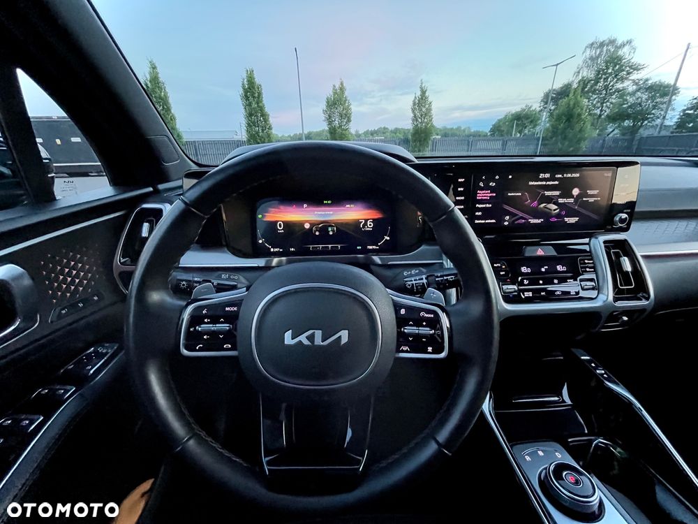 Kia Sorento 1.6 T-GDI HEV XL 7os - 36