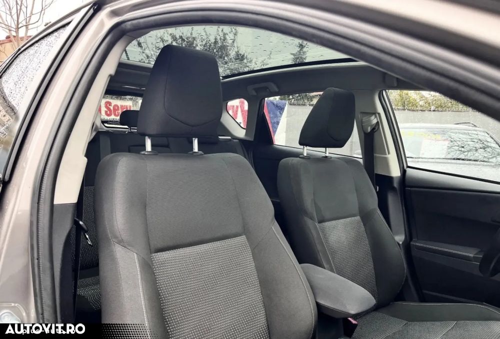 Toyota Auris 1.8 L VVT-i Luna - 15