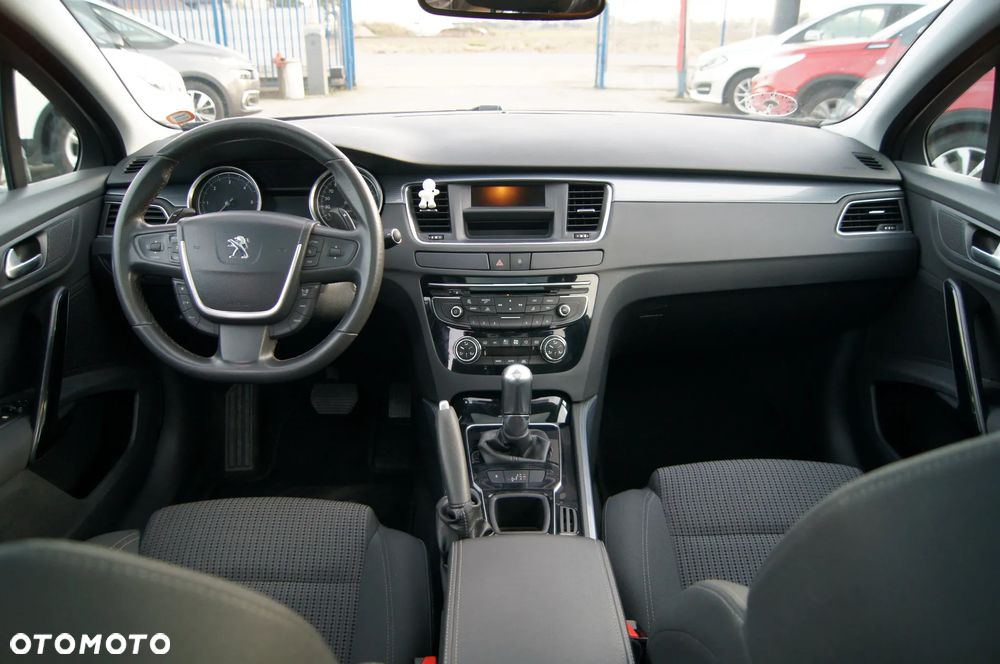 Peugeot 508 SW e-HDi FAP 110 EGS6 Active - 11