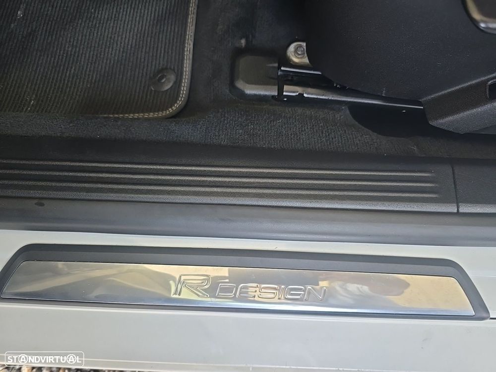 Volvo V40 2.0 D3 R-Design Geartronic - 18