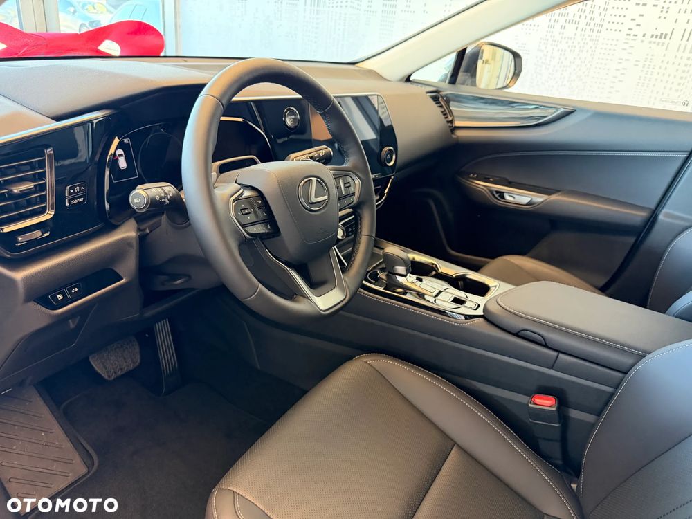 Lexus NX 350h Prestige 2WD - 18