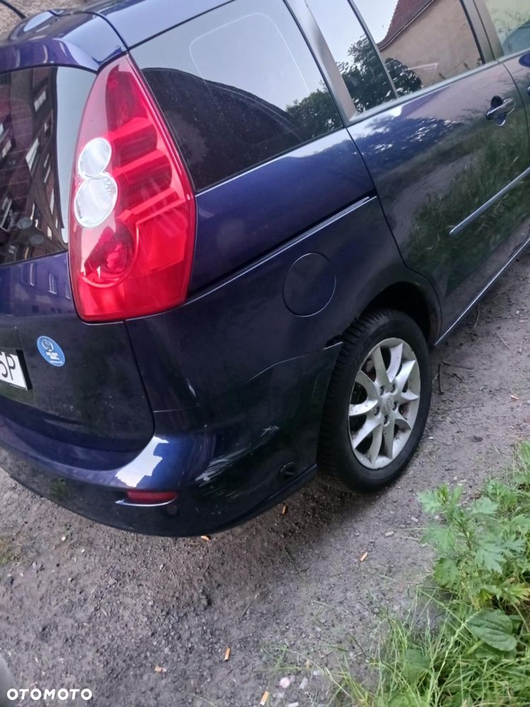 Mazda 5 - 3