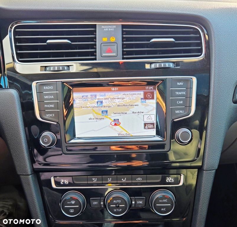 Volkswagen Golf 1.6 TDI Highline - 37