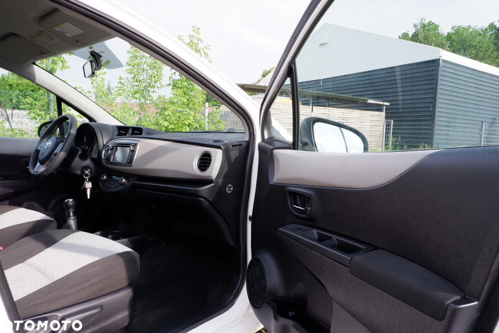 Toyota Yaris 1.0 Sol - 3