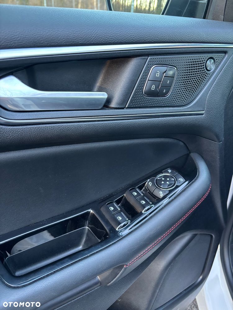 Ford Edge 2.0 EcoBlue Twin-Turbo 4WD ST-Line - 27