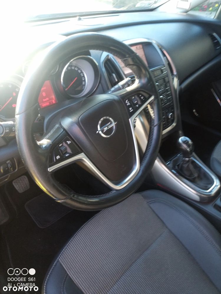 Opel Astra 1.4 Turbo Cosmo - 8