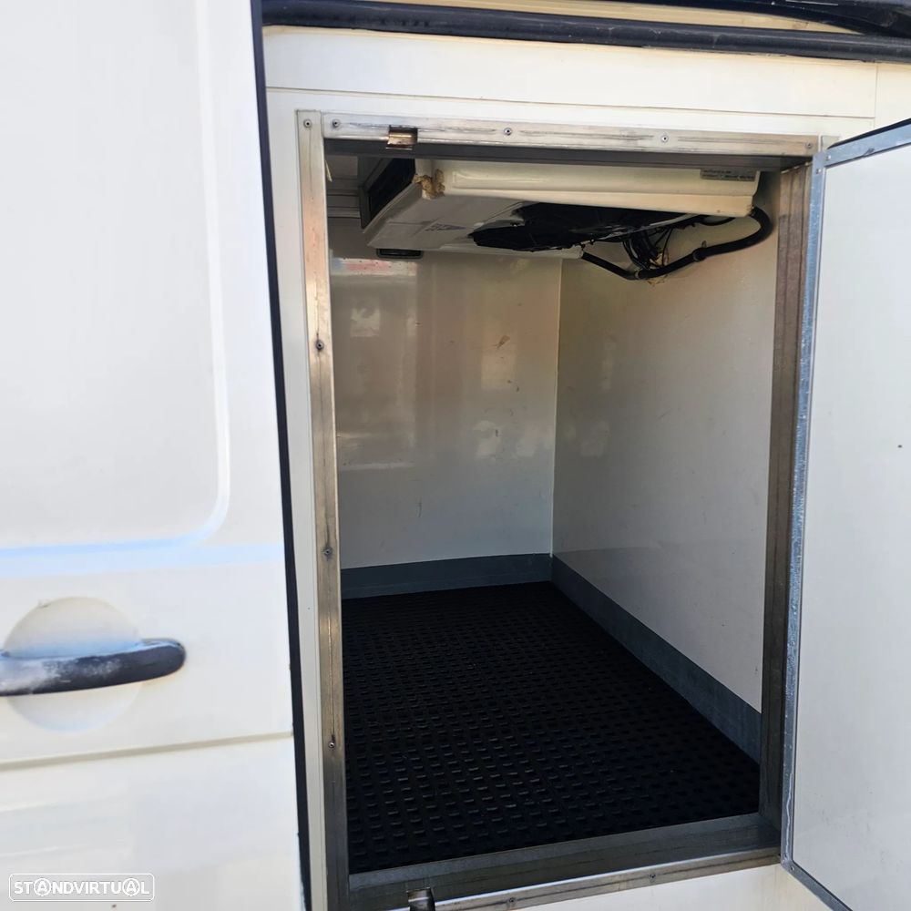 VW Transporter frio garagem - 3