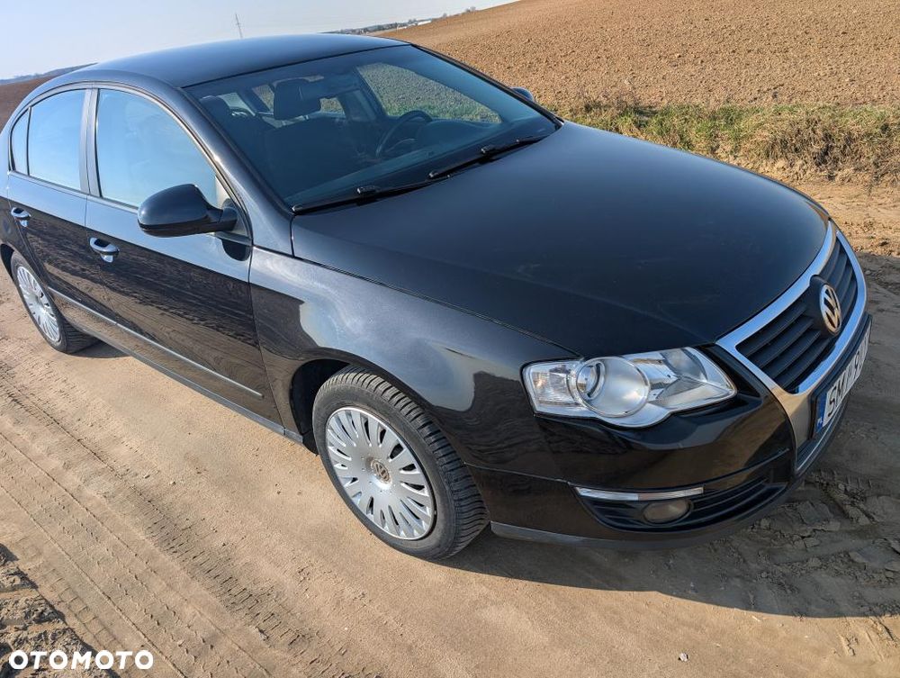 Volkswagen Passat - 15