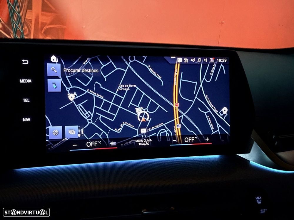 BMW iX1 xDrive30 Pack Desportivo M - 16