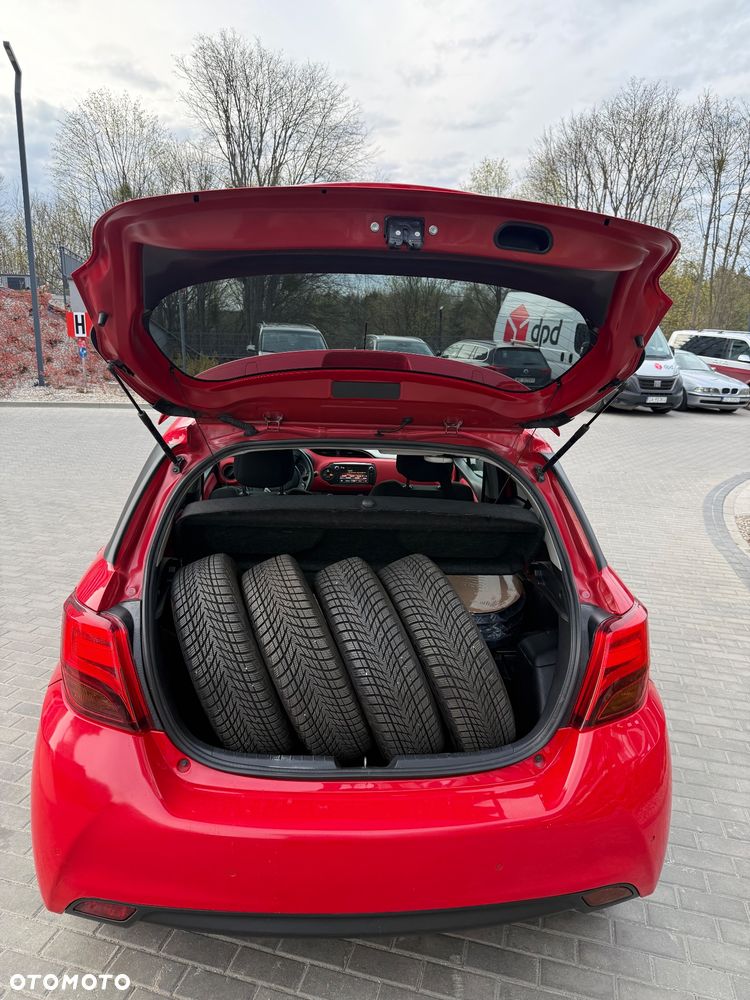Toyota Yaris 1.33 Dynamic - 10