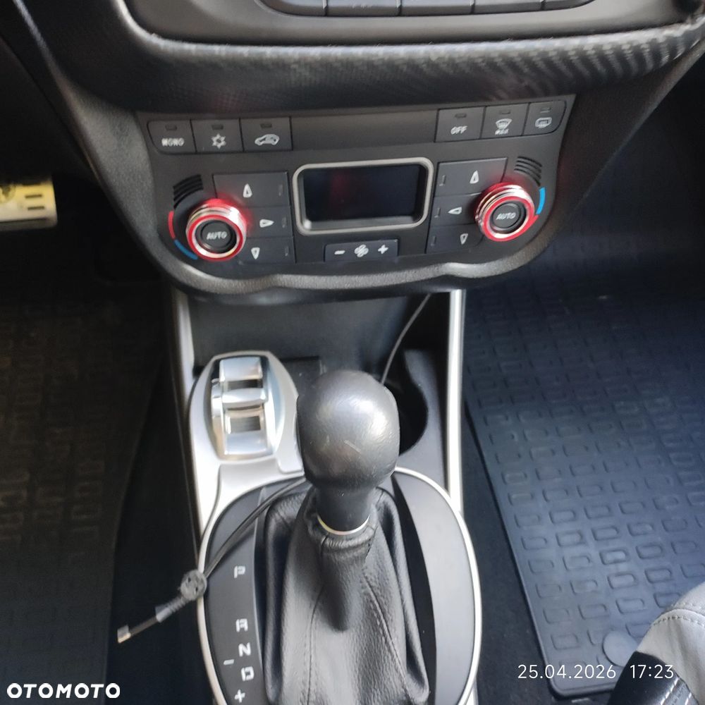 Alfa Romeo Mito 1.4 TB MultiAir Distinctive S&S TCT EU6 - 25