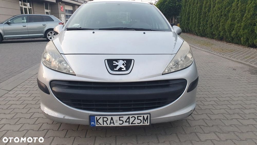 Peugeot 207 - 7