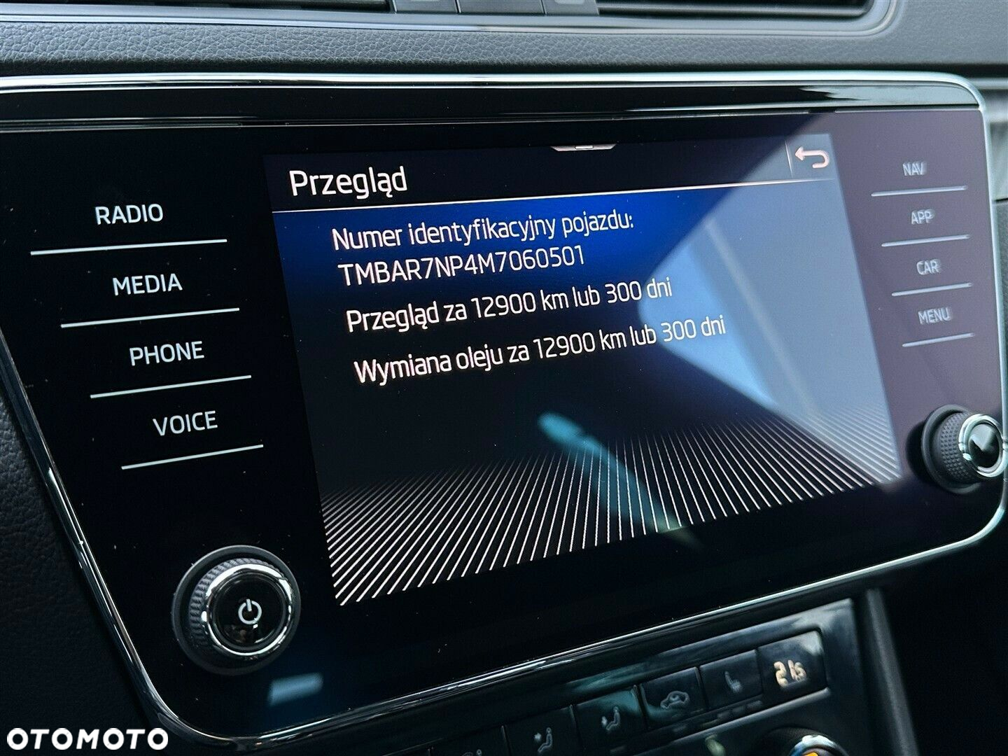 Skoda Superb 2.0 TDI SCR Sportline DSG - 28