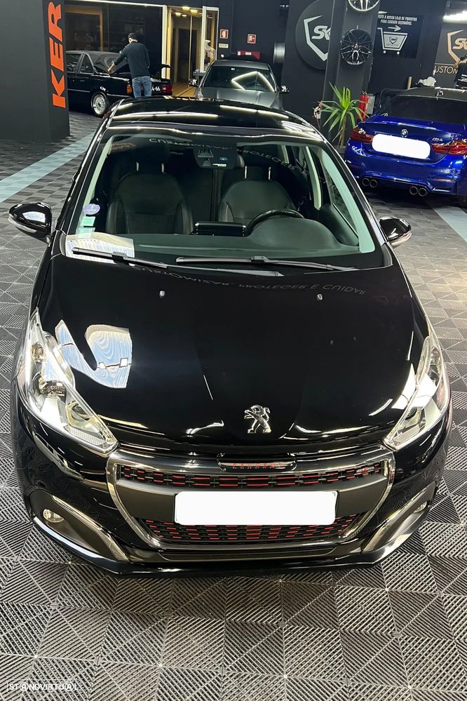 Peugeot 208 1.2 PureTech GT Line - 2