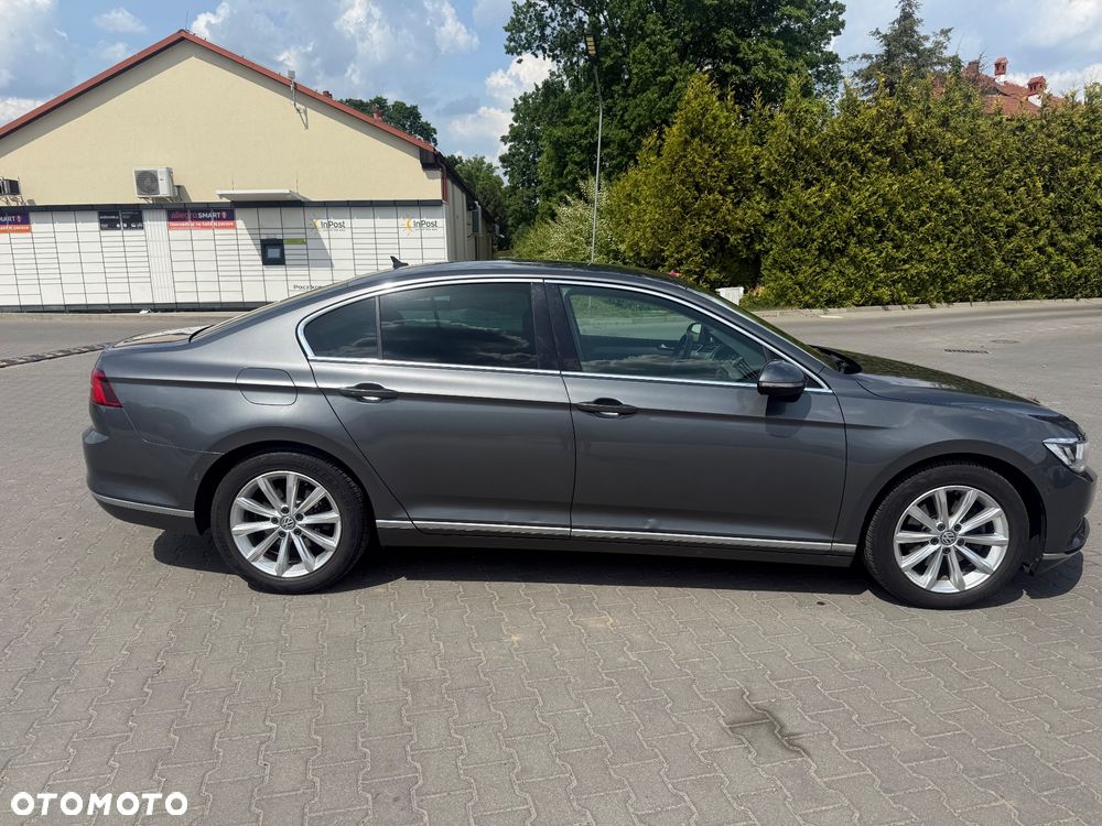 Volkswagen Passat 2.0 TDI SCR DSG Highline - 2