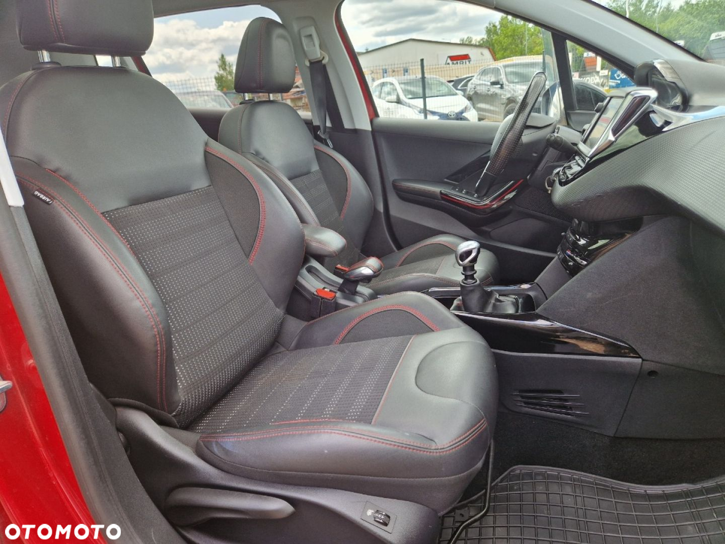 Peugeot 2008 PureTech 130 Stop&Start GT-Line Edition - 24