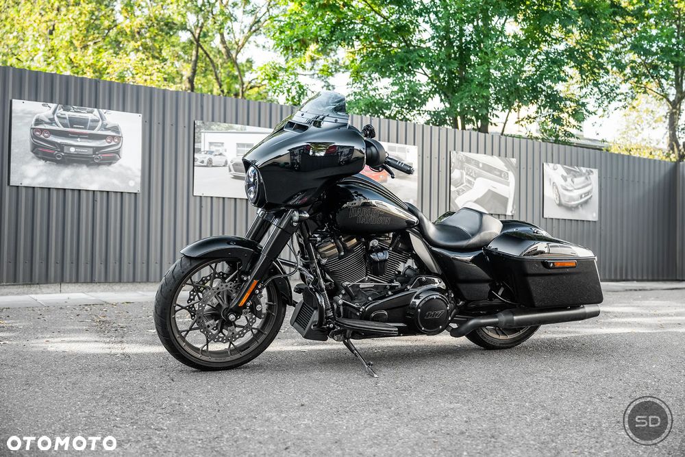 Harley-Davidson Touring Street Glide - 1