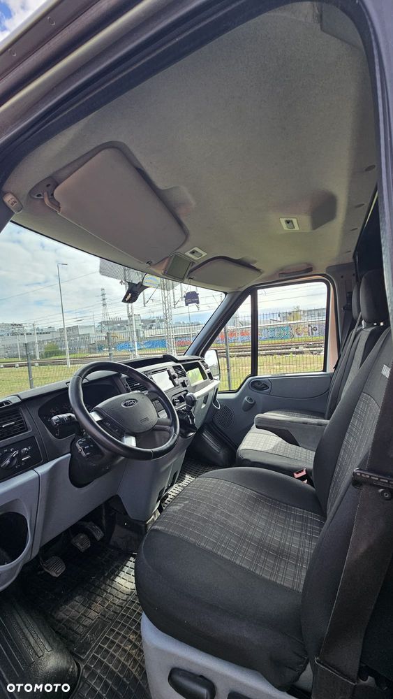 Ford Transit - 8