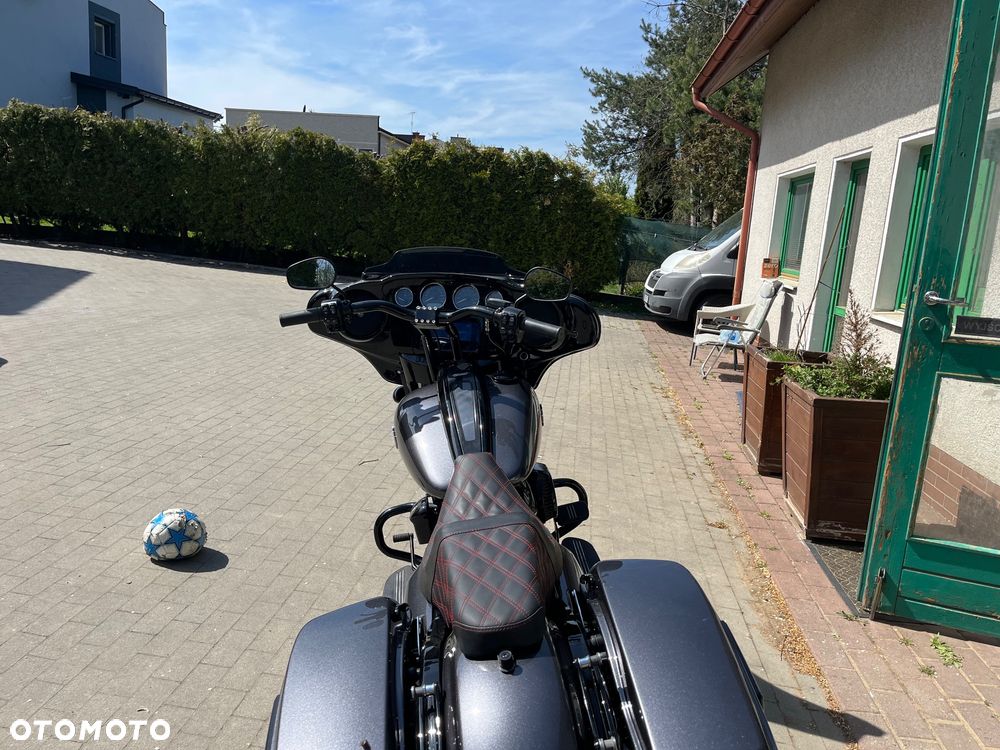 Harley-Davidson Touring Street Glide - 3