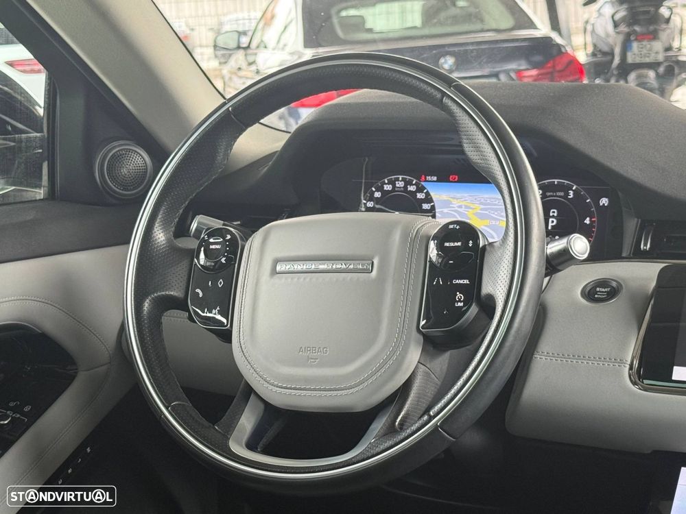 Land Rover Range Rover Evoque 2.0 D150 AWD R-Dynamic SE Auto - 46