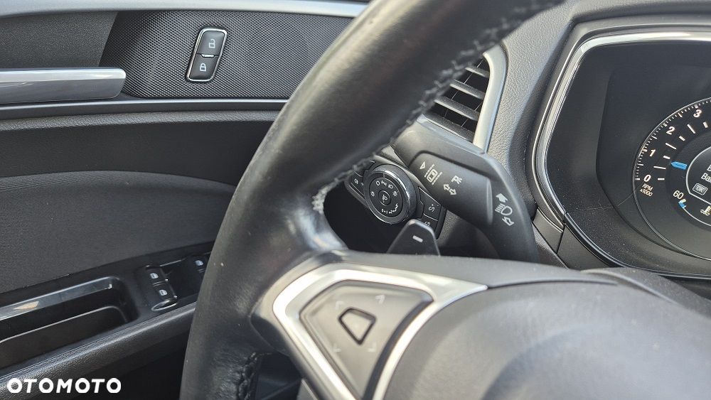 Ford Mondeo 2.0 TDCi Titanium PowerShift - 13