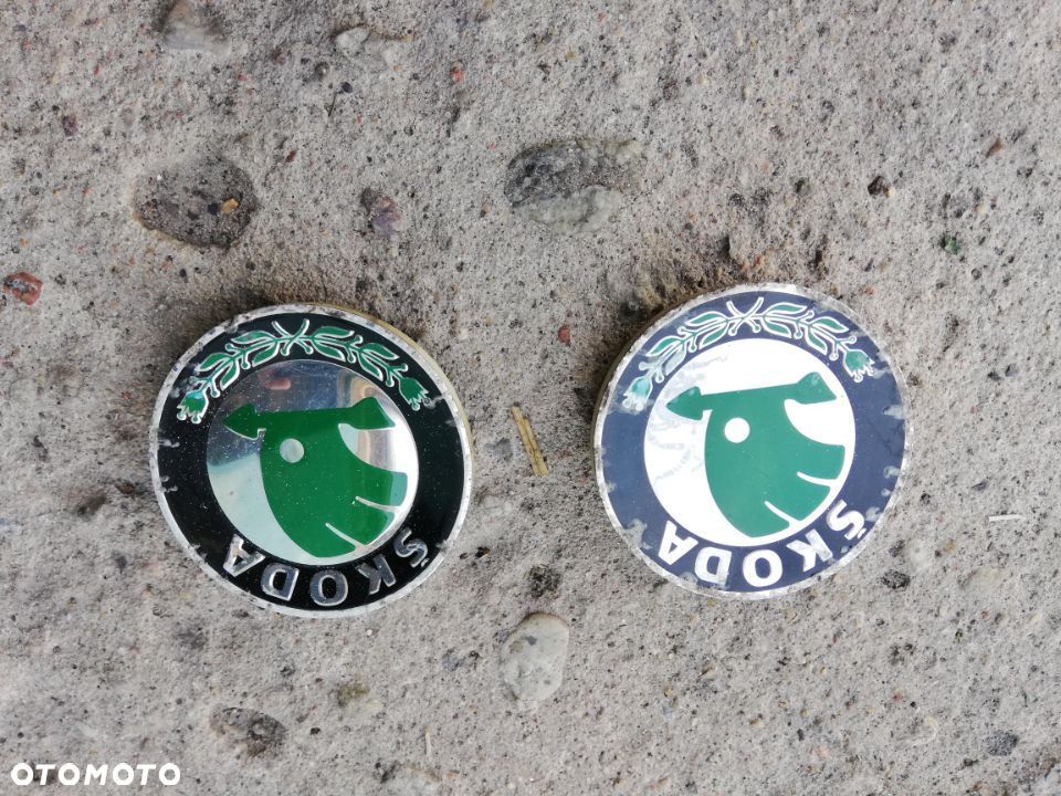 Skoda Octavia Fabia Kołpaki dekieleki 2 szt 56/52mm - 1